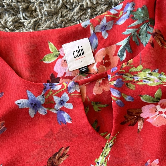 CAbi #3590 Devoted Red Floral Blouse Small Keyhole Chiffon - Picture 5 of 12